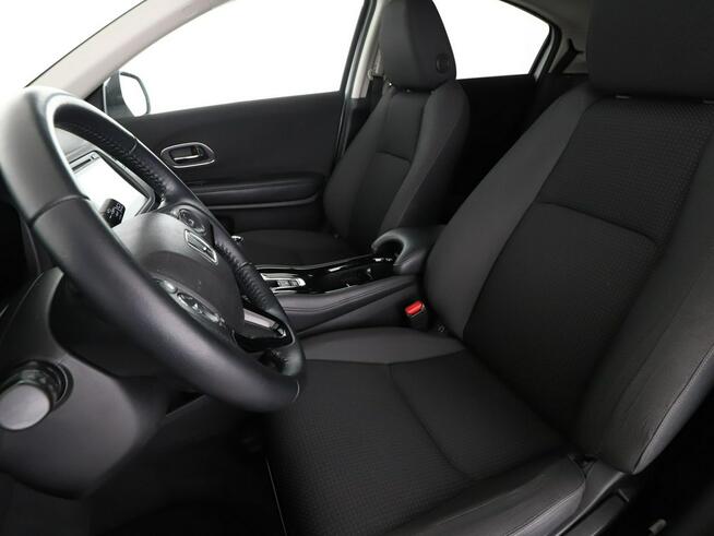 Honda HR-V 1.5 i-VTEC Elegance Nawigacja Tempomat Grzane Fotele Kamera PDC LED