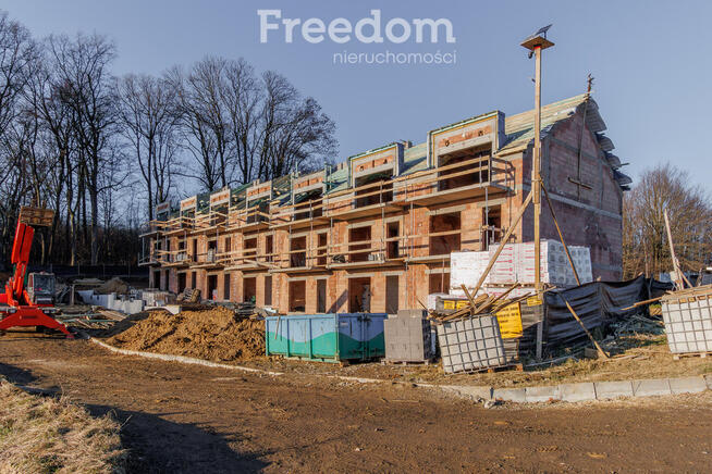 Dwupoziomowe mieszkanie z balkonami w Brzesku!