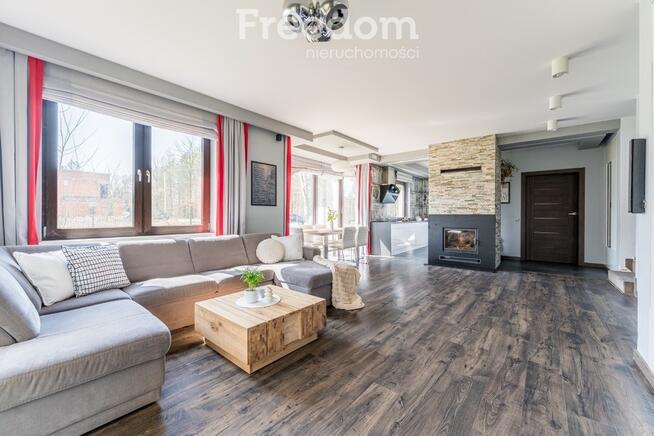 Rodzinny dom wolnostojący w Zakręcie