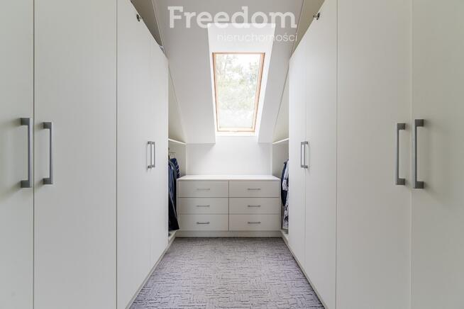 Rodzinny dom wolnostojący w Zakręcie