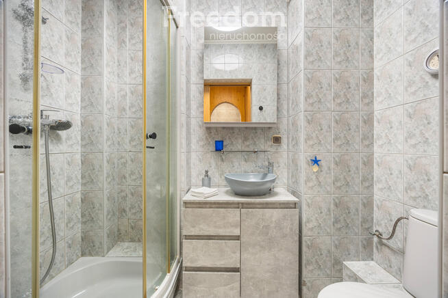 Dom w Warszawie na kameralnym osiedlu