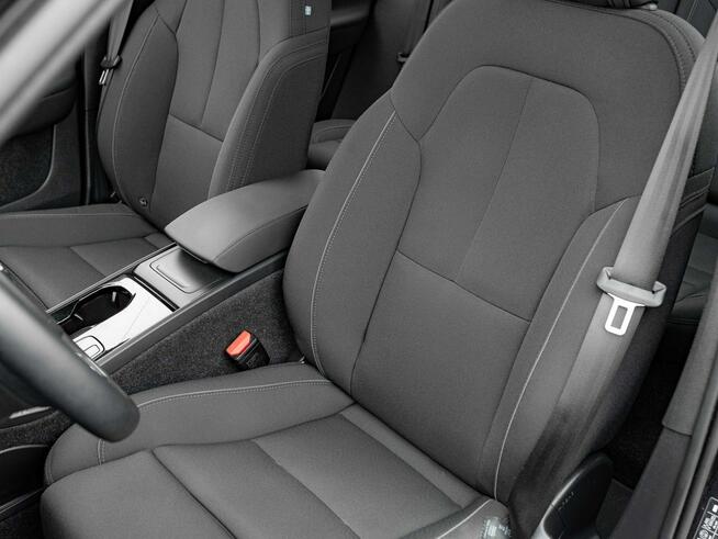 Volvo XC 40 PY00138#73kWh P6 Recharge Ultimate LED K.cof Elektr.f Salon PL VAT23%