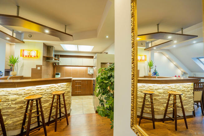 Dwupoziomowe z antresolą Nowe Miasto * z m. parking. w cenie