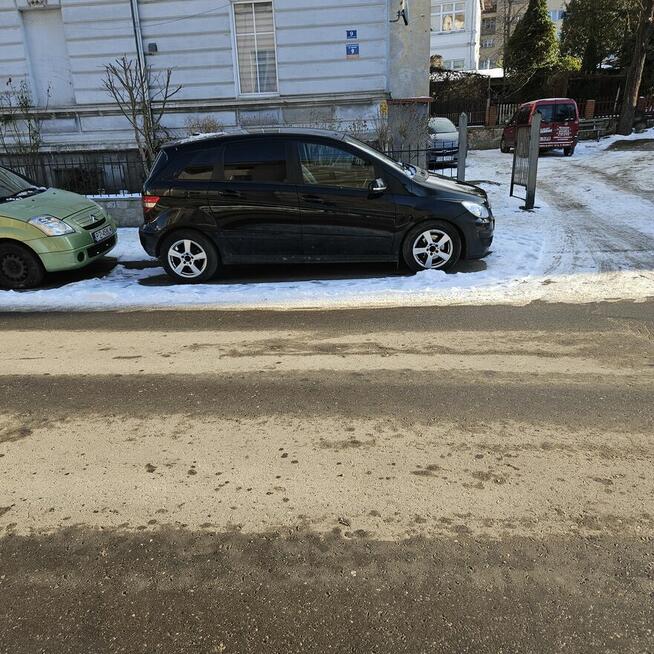 Sprzedam mercedes b klasa 2.0 d