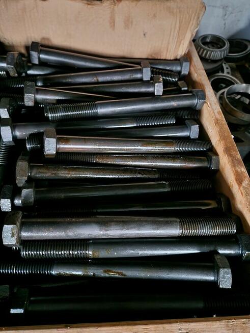 Śruby sześciokątne – duża dostępność | różne rozmiary