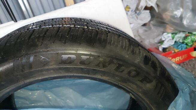 prawie nowe 4 opony wielosezonowe dunlop 225/50 R17