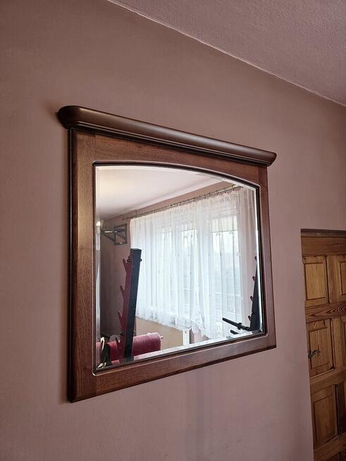 Zestaw mebli, dębowe fronty.