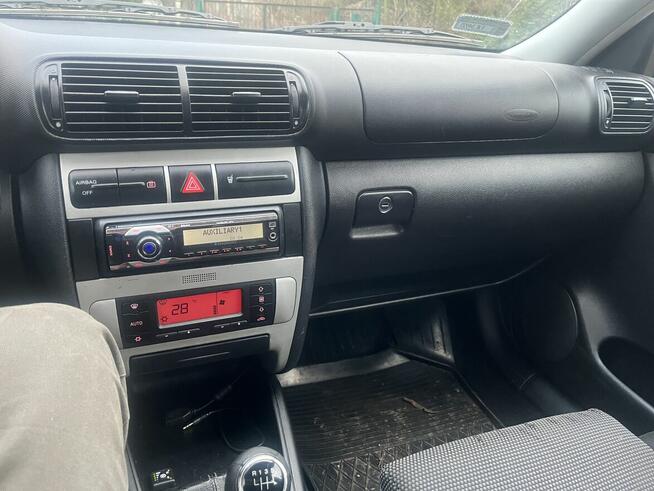 Seat Leon 1.6 16V Stella