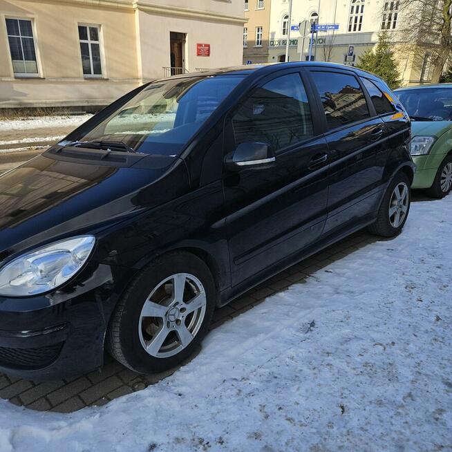 Sprzedam mercedes b klasa 2.0 d