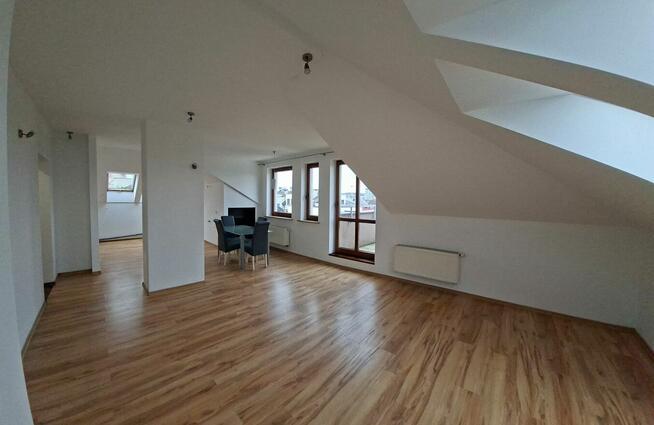 Atrakcyjne mieszkanie z dużym tarasem ul Twardowskiego