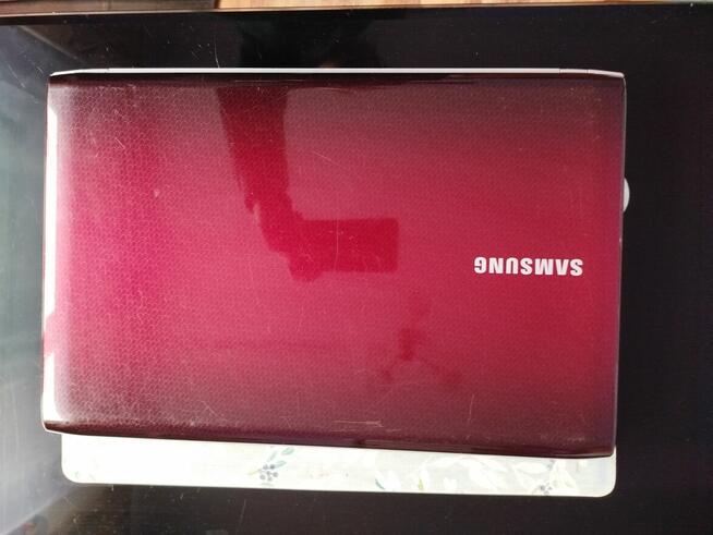 Laptopy Samsung R730, MacBook Pro