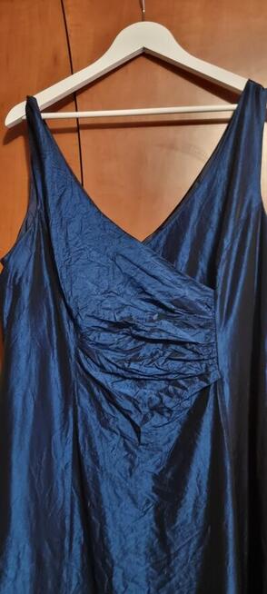 Sprzedam sukienkę granatową rozmiar 46-48
