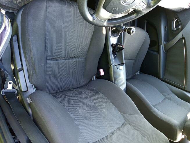 Samochód osobowy toyota Avensis