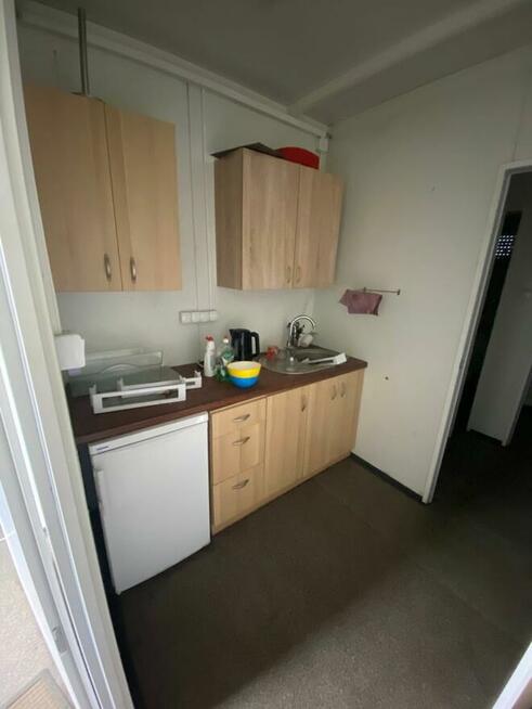 Kontenery biurowe – 5 modułów, klimatyzacja, alarm, CCTV.