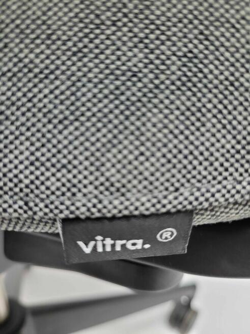 Fotel biurowy, krzesło obrotowe Vitra AM CHAIR