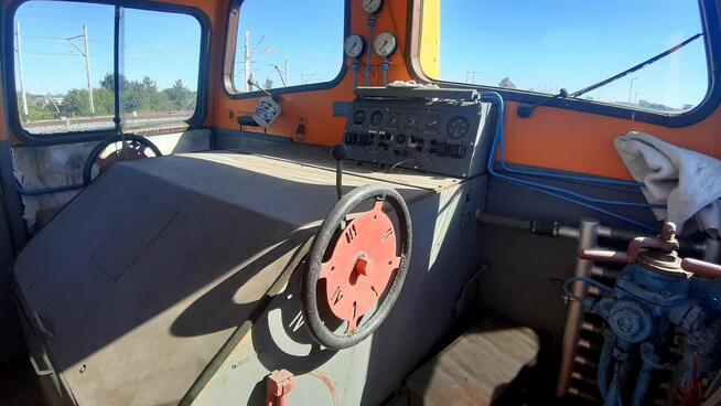 Sprzedam lokomotywę manewrową małej mocy 409Da