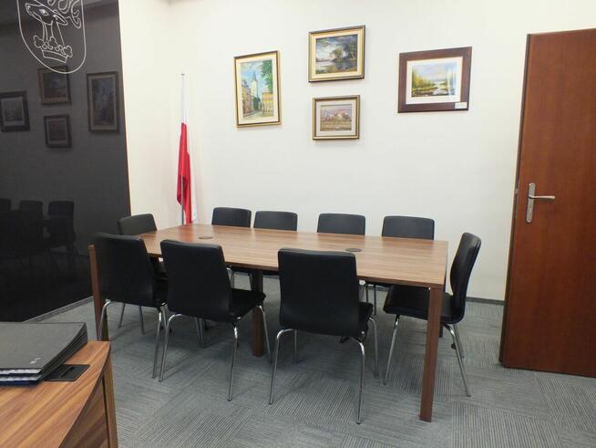 Meble biurowe, gabinetowe, na wymiar.