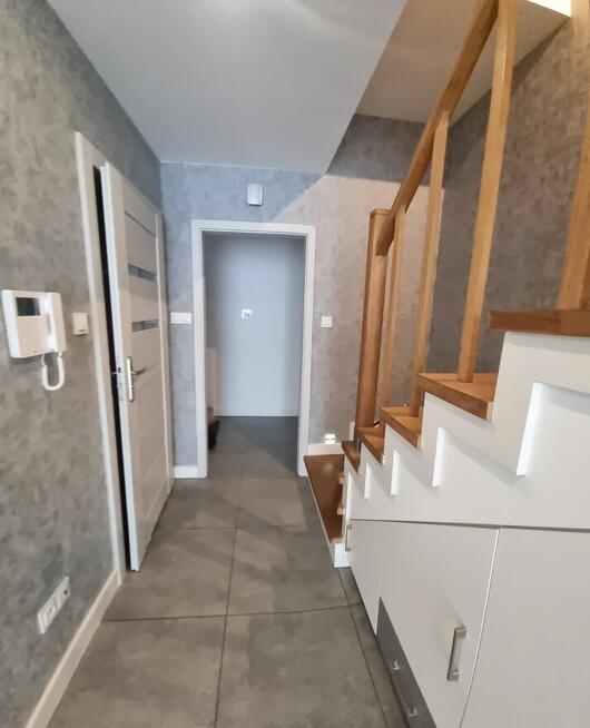 Komfortowa narożna szeregówka umeblowana, 2 mp, ogródek