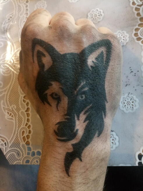 Artistic Tattoo-mobilne studio tatuażu