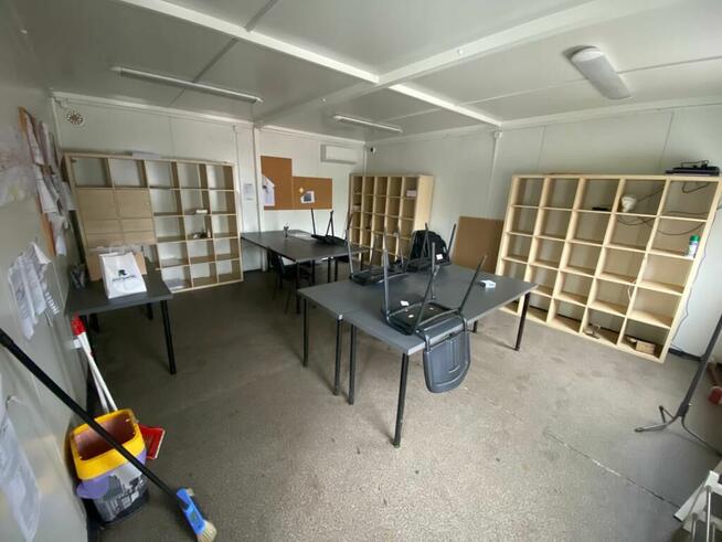 Kontenery biurowe – 5 modułów, klimatyzacja, alarm, CCTV.