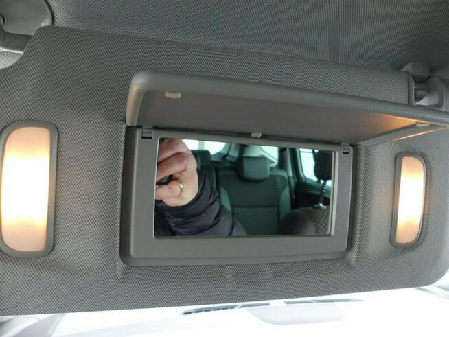 ZAFIRA TOURER 1,4 16V Turbo Cosmo , Bi-LED , Navi , Automat ,7osobowy