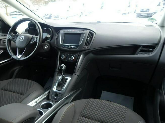 ZAFIRA TOURER 1,4 16V Turbo Cosmo , Bi-LED , Navi , Automat ,7osobowy