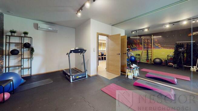 Dom premium z salą fitness i systemem smart home