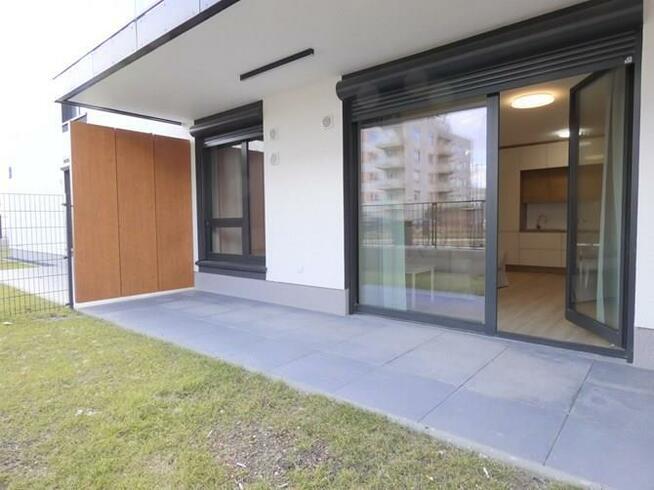 2 pokoje z miejscem w garażu- Białej Floty 4A