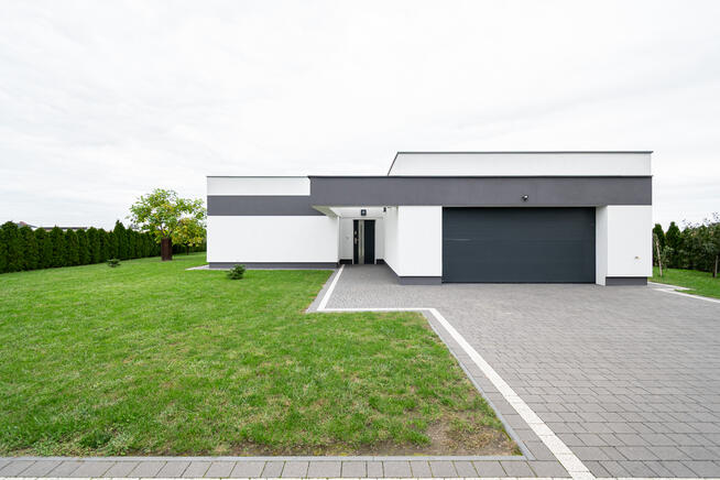 Dom jednorodzinny z garażem na sprzedaż!