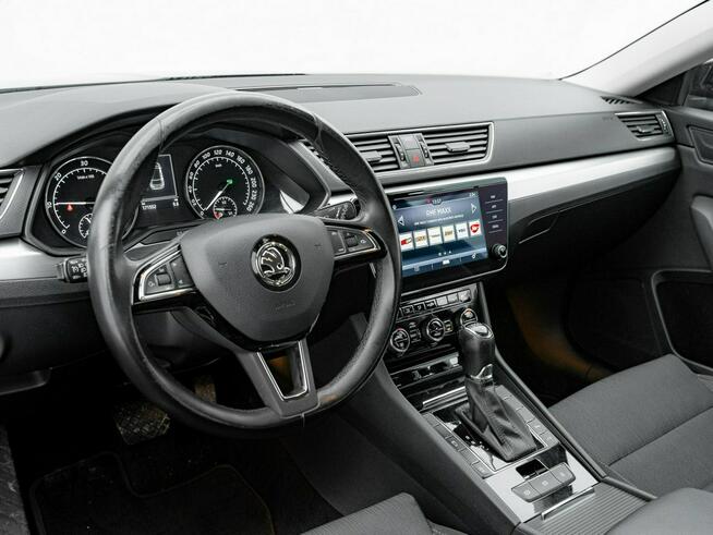 Škoda Superb 2.0 TDI Ambition Podgrz.f Bi-Xenon Cz.park 2 kompl. opon Salon PL