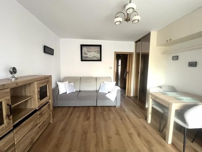 Wynajmę 2 pokojowe z balkonem METRO WAWRZYSZEW