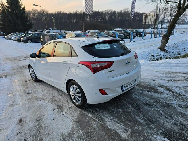 Hyundai i30 5 drzwi 1,4 benzynka 99 KM w bardzo ładnym stanie !!!