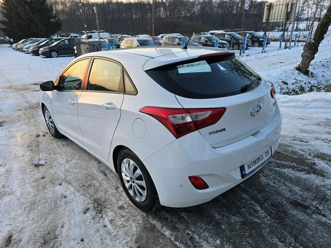 Hyundai i30 5 drzwi 1,4 benzynka 99 KM w bardzo ładnym stanie !!!