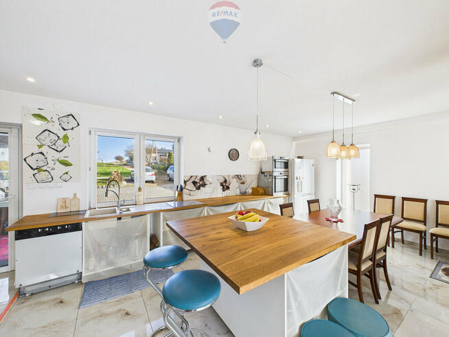 Dom z zapleczem gospodarczym blisko Lublina