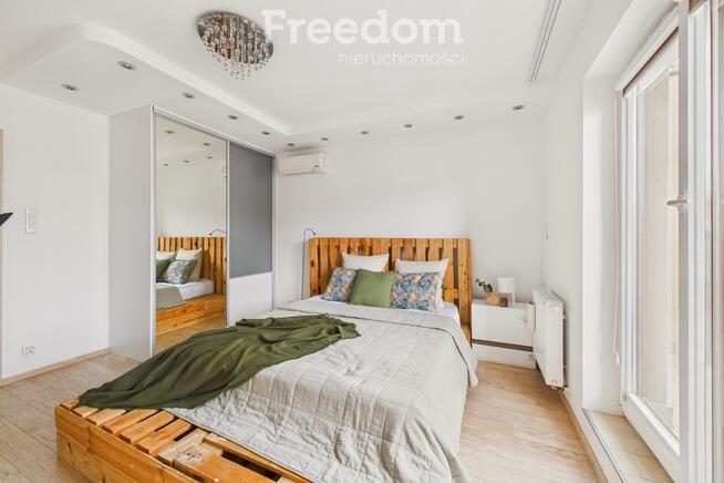 Apartament z widokiem na Bramę Targową.