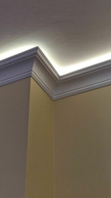 LS.9 Listwy sufitowe XPS. Tanie, lekkie i łatwe w montażu