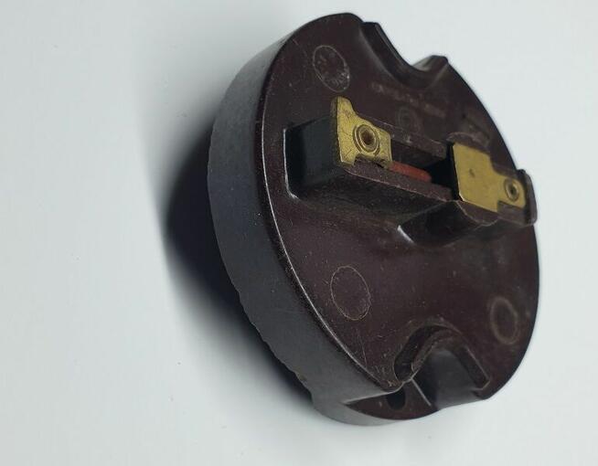 Palec rozdzielacza Fiat 125p