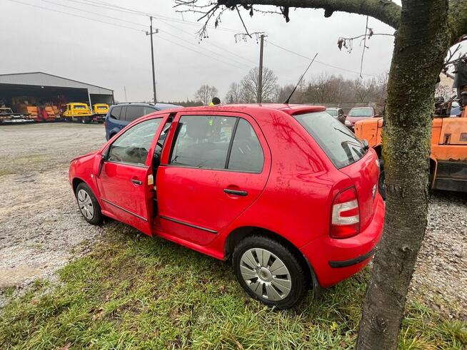 Samochód uszkodzony