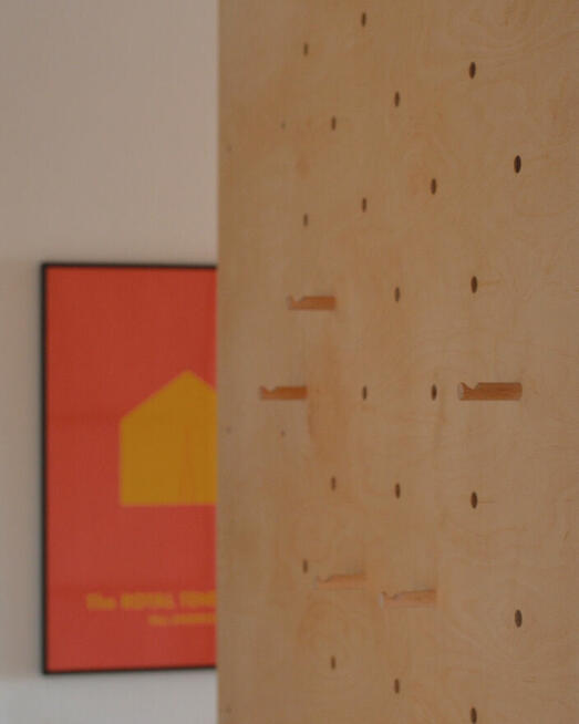 Stolarz Kraków | Meble ze Sklejki i Drewna | Regały i Komody