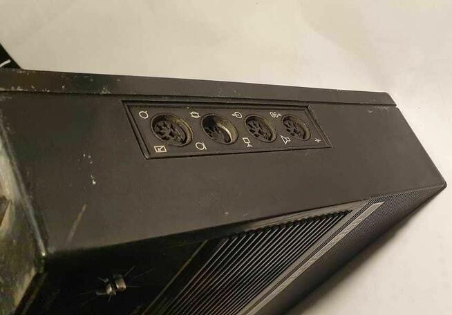 Tranzystorowy kasetowy magnetofon Paryż