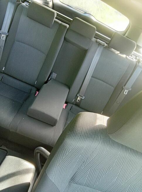 Samochód osobowy toyota Avensis