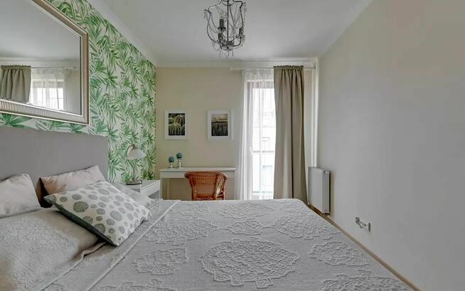 Atrakcyjne 2 pokoje z halą i komórką blisko Starego Miasta