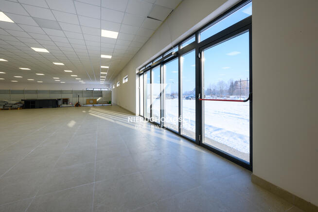 Supermarket, Dyskont przy zjeździe S3, 280-980 mkw