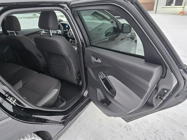 Ford Focus 1,6benz Klimatyzacja.Parktronic Przód i Tył.el.szyby>Centralka.