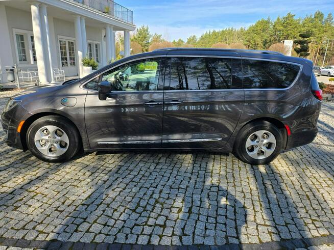 F.VAT Pacifica Hybrid z 2018 roku Hybrid 3.6 f.vat SUPER STAN