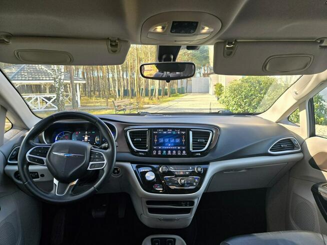 F.VAT Pacifica Hybrid z 2018 roku Hybrid 3.6 f.vat SUPER STAN