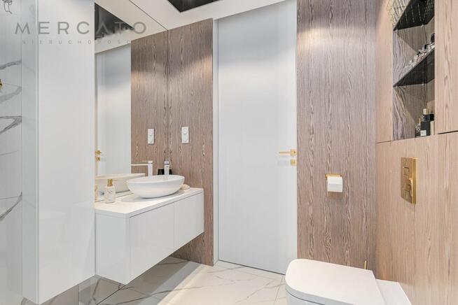 Dom Chrzęsne gm. Tłuszcz, Sulejowska