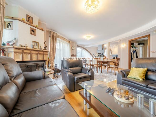 Dom Myślenice Zarabie, Bukowa