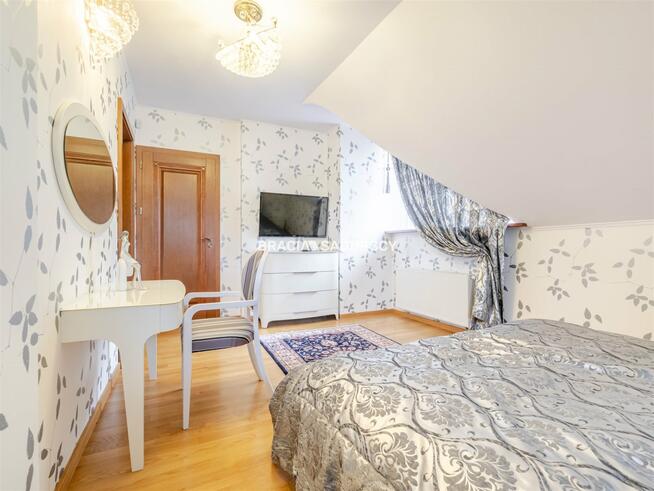 Dom Myślenice Zarabie, Bukowa