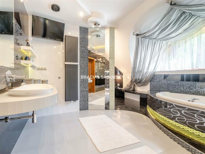 Dom Myślenice Zarabie, Bukowa